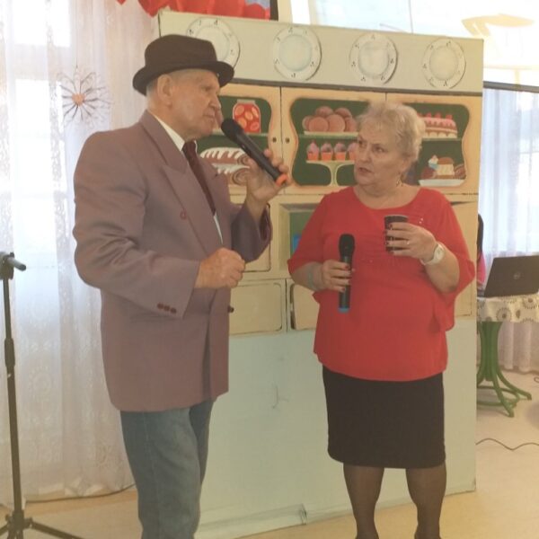 Luty w Seniorze - występ artystyczny