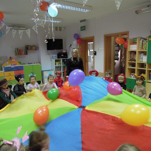 Bal karnawałowy grupa III