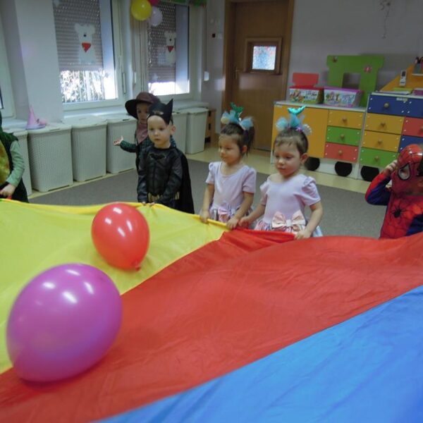 Bal karnawałowy grupa III