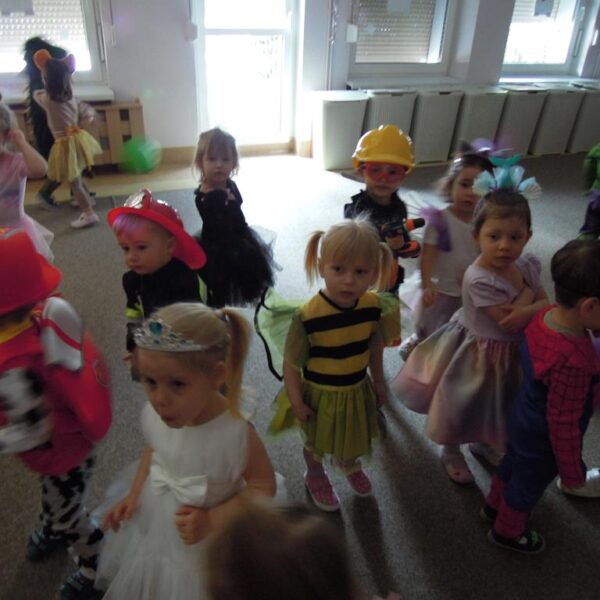 Bal karnawałowy grupa III