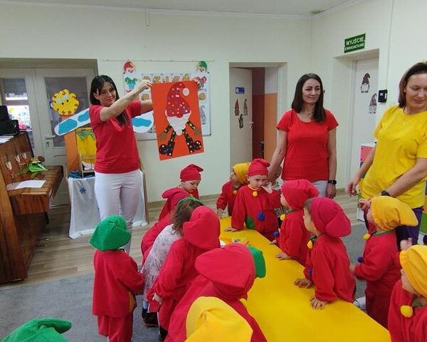 Święto Krasnala i wizyta przedszkolaków