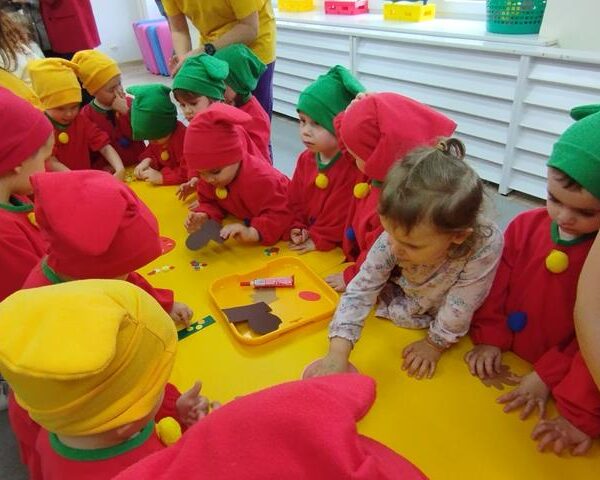 Święto Krasnala i wizyta przedszkolaków