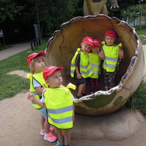 Spacer po parku - spotkanie z dinozaurami