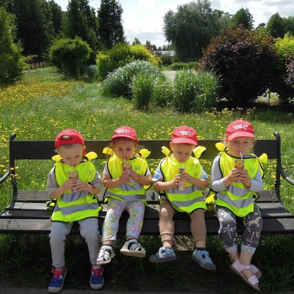 Spacer po parku - spotkanie z dinozaurami