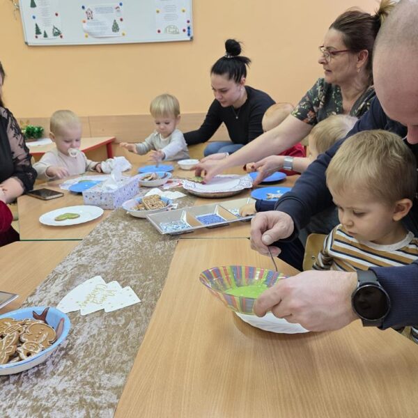 Dekorowanie pierniczków w grupie II