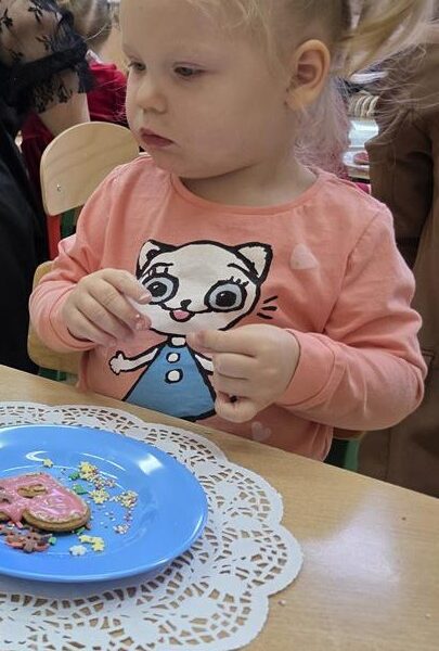 Dekorowanie pierniczków w grupie II