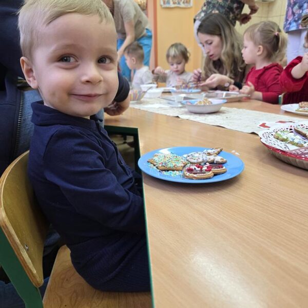 Dekorowanie pierniczków w grupie II