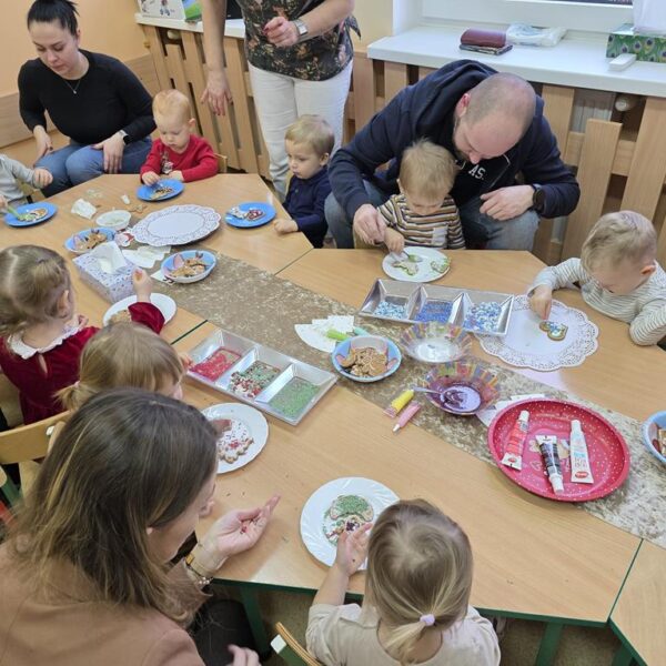 Dekorowanie pierniczków w grupie II