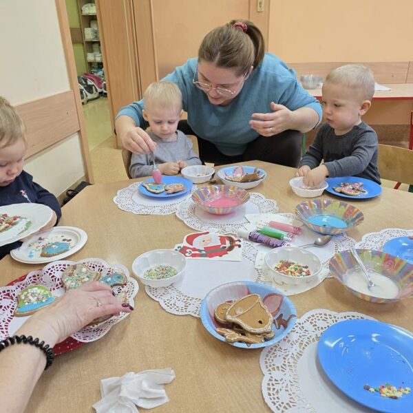 Dekorowanie pierniczków w grupie II
