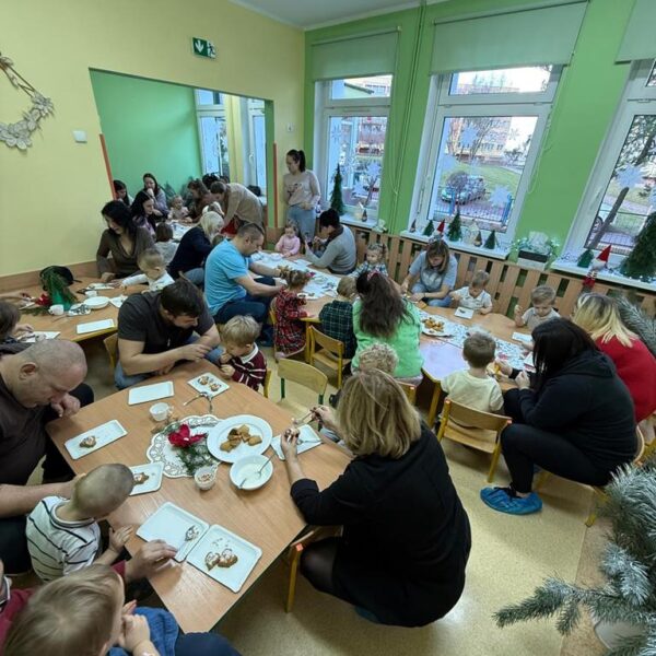 Dekorowanie pierniczków w grupie III