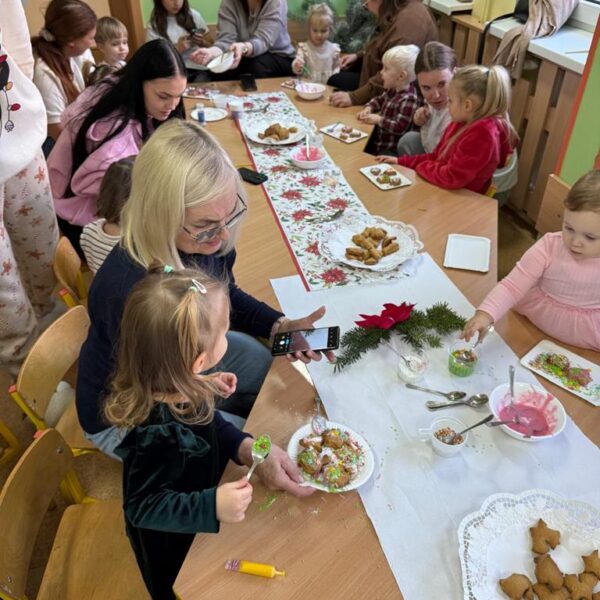 Dekorowanie pierniczków w grupie III