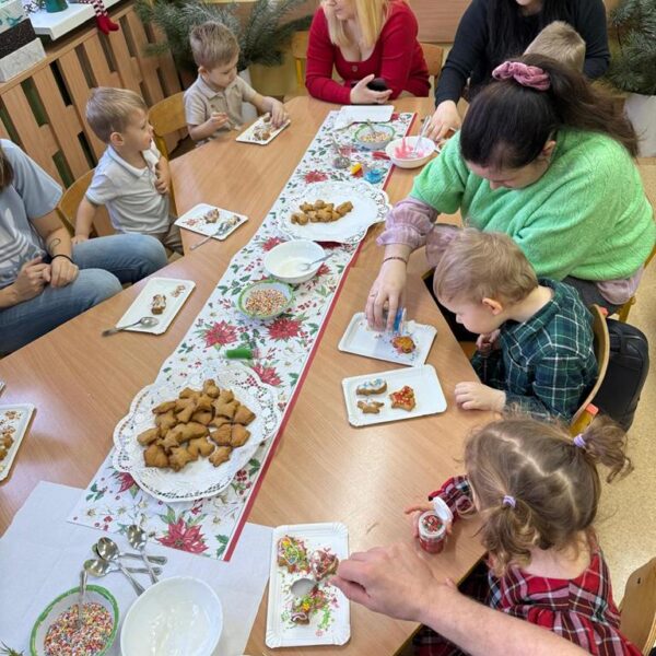 Dekorowanie pierniczków w grupie III