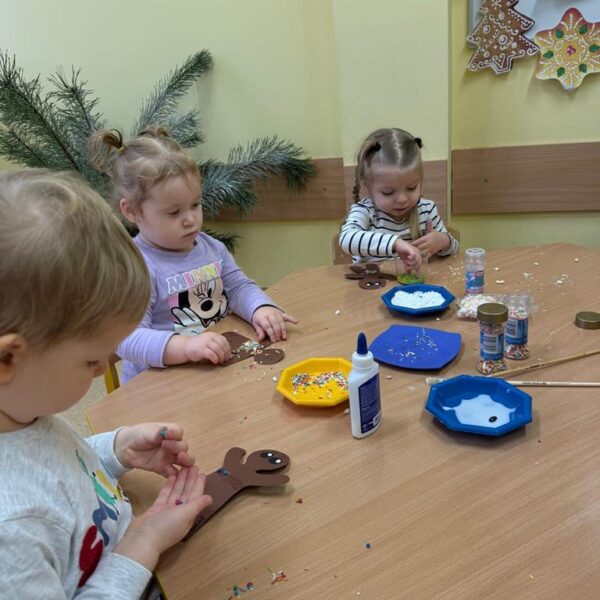 Indywidualna praca plastyczna w grupa III Piernikowy ludzik