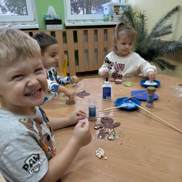 Indywidualna praca plastyczna w grupa III Piernikowy ludzik