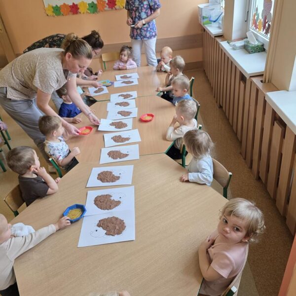 Jeż - praca plastyczna grupa II