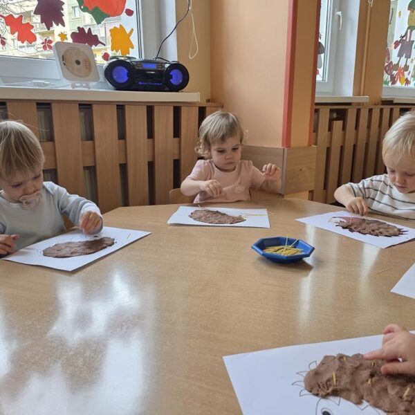 Jeż - praca plastyczna grupa II