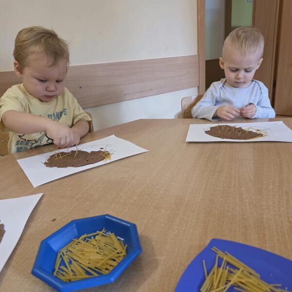 Jeż - praca plastyczna grupa II