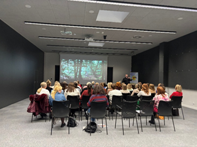 W poszukiwaniu balansu pomiędzy online i offline