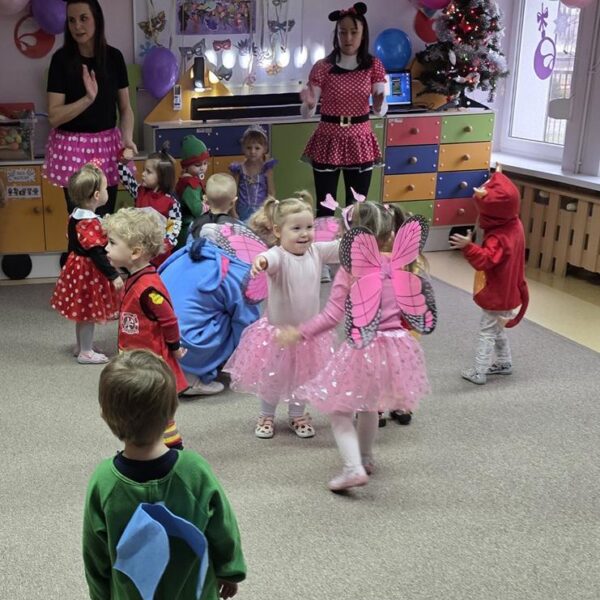 Bal karnawałowy grupa III