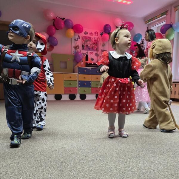 Bal karnawałowy grupa III