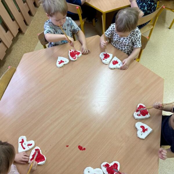 Przygotowania do dnia Babci i Dziadka