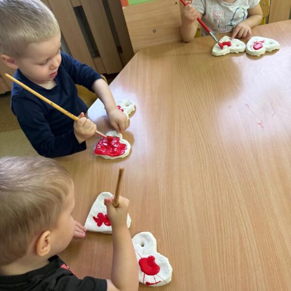 Przygotowania do dnia Babci i Dziadka