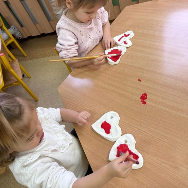 Przygotowania do dnia Babci i Dziadka