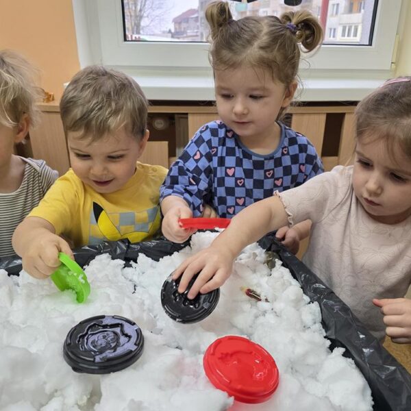 Zimowe zabawy ze śniegiem w gripie II