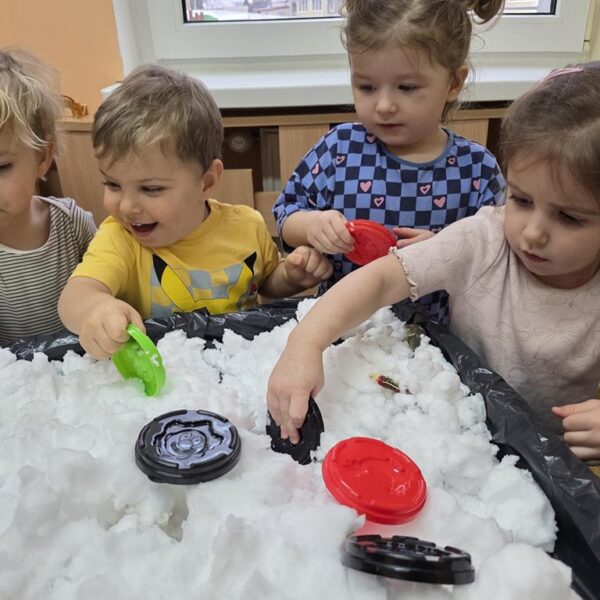Zimowe zabawy ze śniegiem w gripie II
