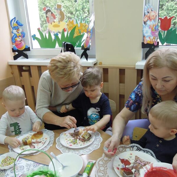 Dekorowanie świątecznych babeczek - grupa II