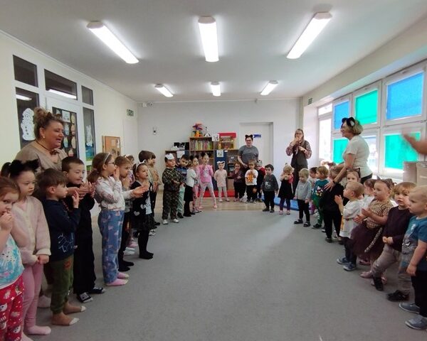 Dzień Kota i wizyta przedszkolaków – grupa IV