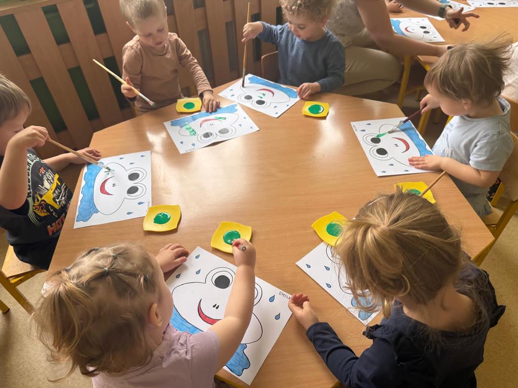 Wiosenna praca plastyczna - Żaba grupa III