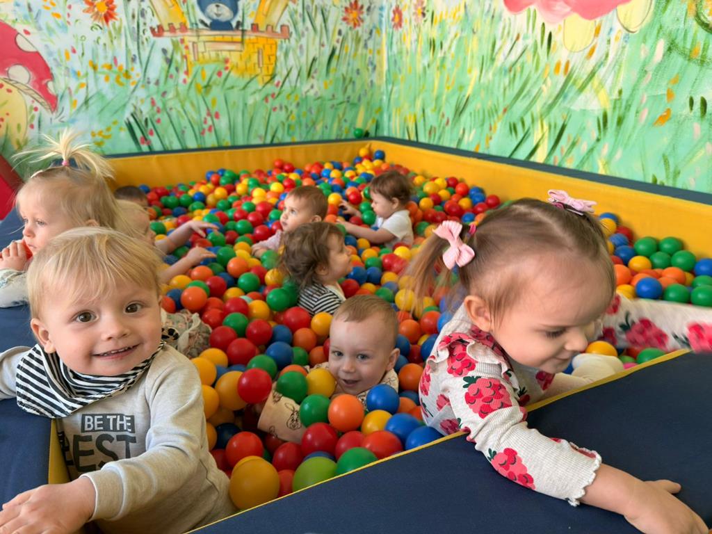 Zabawy w basenie z kulkami - grupa I