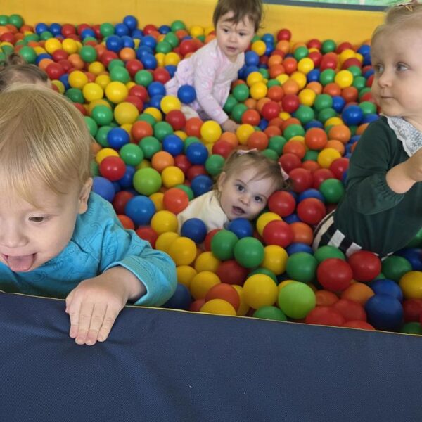 Zabawy w basenie z kulkami - grupa I