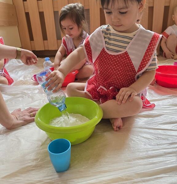 Zabawy masą sensoryczną - grupa II