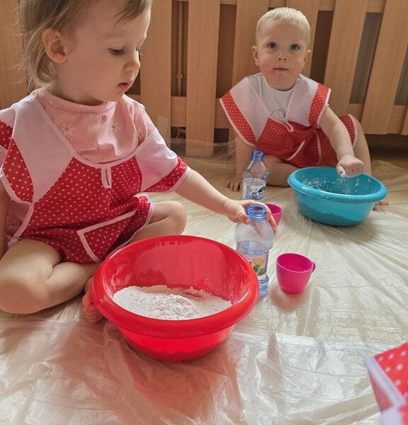 Zabawy masą sensoryczną - grupa II