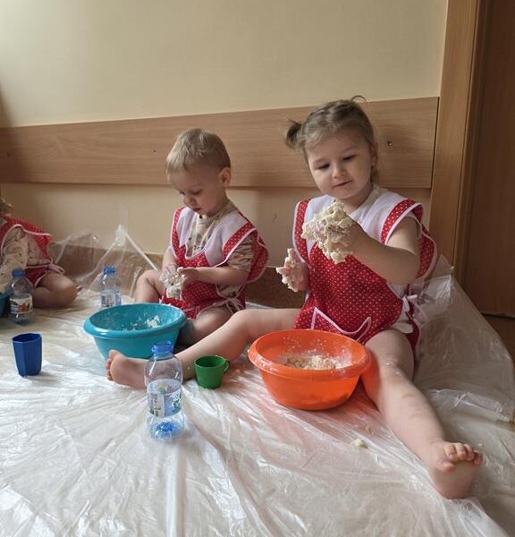 Zabawy masą sensoryczną - grupa II