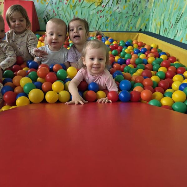 Zabawy w basenie z kulkami - grupa II