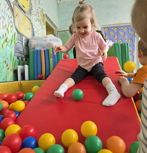 Zabawy w basenie z kulkami - grupa II