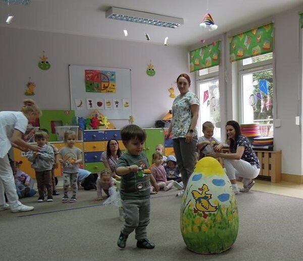 Zajęcia wiosenno - wielkanocne z rodzicami - grupa III