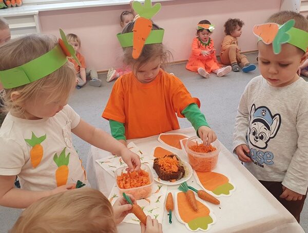 Dzień Marchewki zajęcia prozdrowotne w grupie III