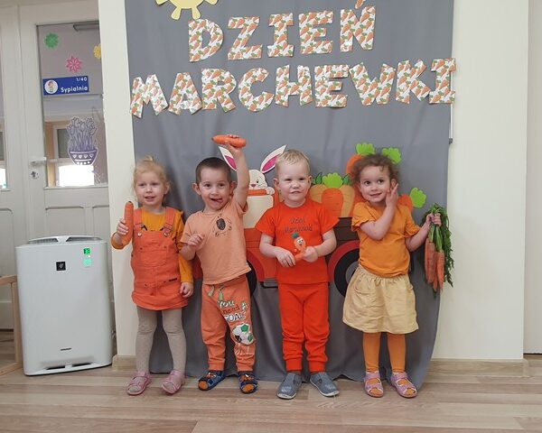 Dzień Marchewki zajęcia prozdrowotne w grupie IV