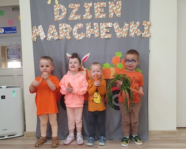 Dzień Marchewki zajęcia prozdrowotne w grupie IV