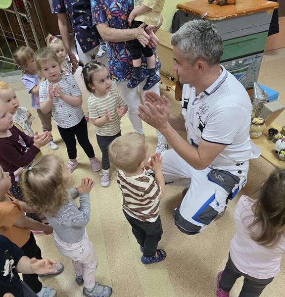Dzień Pszczoły - poznajemy zawód pszczelarza grupa II